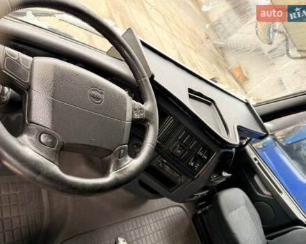 Синий Вольво FH 13, объемом двигателя 12.9 л и пробегом 1 тыс. км за 16500 $, фото 3 на Automoto.ua