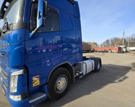 Синий Вольво FH 13, объемом двигателя 12.8 л и пробегом 875 тыс. км за 30000 $, фото 1 на Automoto.ua