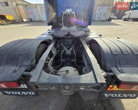 Синий Вольво FH 13, объемом двигателя 12.8 л и пробегом 875 тыс. км за 30000 $, фото 7 на Automoto.ua