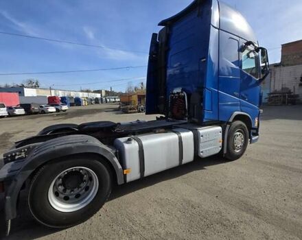 Синий Вольво FH 13, объемом двигателя 12.8 л и пробегом 875 тыс. км за 30000 $, фото 3 на Automoto.ua