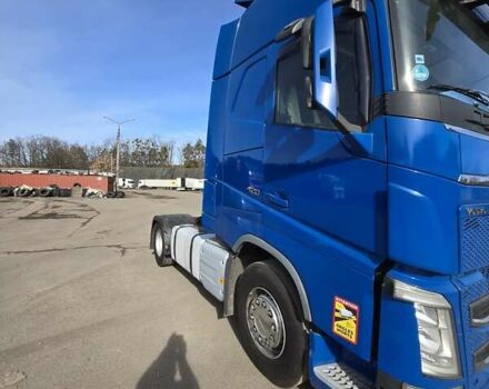 Синий Вольво FH 13, объемом двигателя 12.8 л и пробегом 875 тыс. км за 30000 $, фото 2 на Automoto.ua