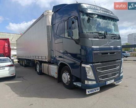 Синий Вольво FH 13, объемом двигателя 12.8 л и пробегом 990 тыс. км за 27500 $, фото 2 на Automoto.ua