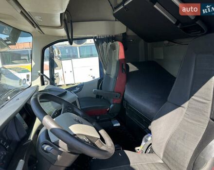 Синий Вольво FH 13, объемом двигателя 12.78 л и пробегом 770 тыс. км за 42000 $, фото 4 на Automoto.ua