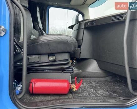 Синий Вольво FH 13, объемом двигателя 0 л и пробегом 918 тыс. км за 43072 $, фото 41 на Automoto.ua