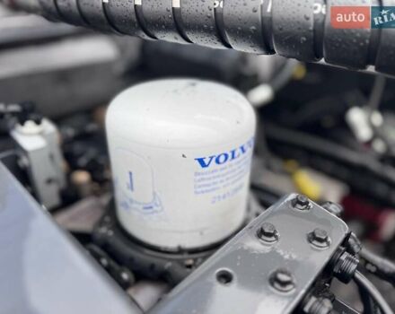 Синий Вольво FH 13, объемом двигателя 0 л и пробегом 918 тыс. км за 43072 $, фото 22 на Automoto.ua