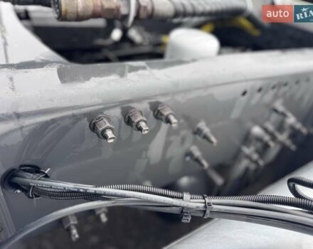 Синий Вольво FH 13, объемом двигателя 0 л и пробегом 918 тыс. км за 43072 $, фото 19 на Automoto.ua