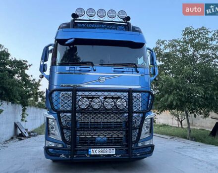Вольво FH 13 2018 у Дніпро (Дніпропетровську) на Automoto.ua Синій Вольво FH 13, об'ємом двигуна 12.78 л та пробігом 1000 тис. км за 55700 $, фото 19 на Automoto.ua