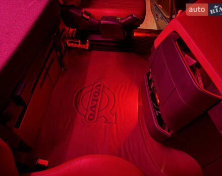 Вольво FH 13 2018 у Дніпро (Дніпропетровську) на Automoto.ua Синій Вольво FH 13, об'ємом двигуна 12.78 л та пробігом 1000 тис. км за 55700 $, фото 83 на Automoto.ua