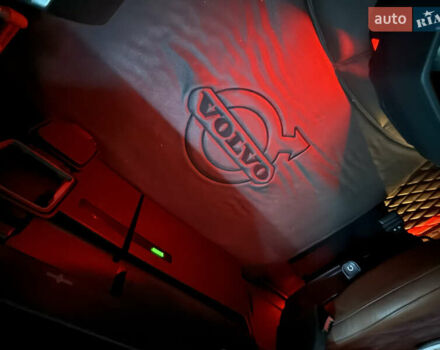 Вольво FH 13 2018 у Дніпро (Дніпропетровську) на Automoto.ua Синій Вольво FH 13, об'ємом двигуна 12.78 л та пробігом 1000 тис. км за 55700 $, фото 66 на Automoto.ua