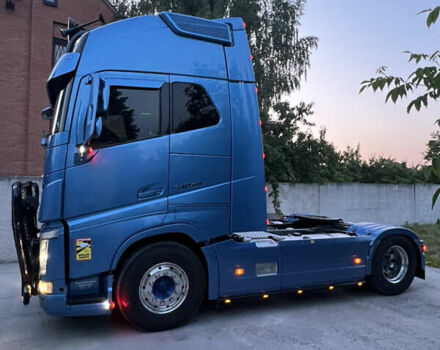 Вольво FH 13 2018 у Дніпро (Дніпропетровську) на Automoto.ua Синій Вольво FH 13, об'ємом двигуна 12.78 л та пробігом 1000 тис. км за 55700 $, фото 13 на Automoto.ua
