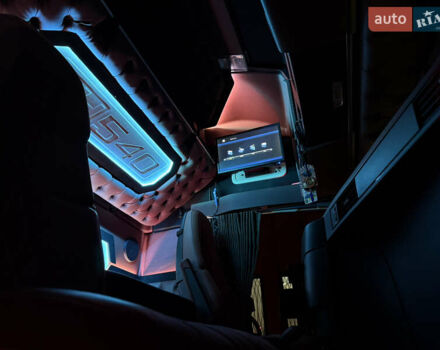 Вольво FH 13 2018 у Дніпро (Дніпропетровську) на Automoto.ua Синій Вольво FH 13, об'ємом двигуна 12.78 л та пробігом 1000 тис. км за 55700 $, фото 69 на Automoto.ua