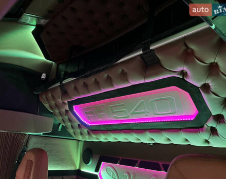 Вольво FH 13 2018 у Дніпро (Дніпропетровську) на Automoto.ua Синій Вольво FH 13, об'ємом двигуна 12.78 л та пробігом 1000 тис. км за 55700 $, фото 39 на Automoto.ua