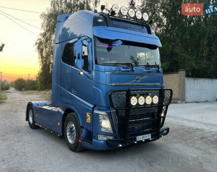 Вольво FH 13 2018 у Дніпро (Дніпропетровську) на Automoto.ua Синій Вольво FH 13, об'ємом двигуна 12.78 л та пробігом 1000 тис. км за 55700 $, фото 4 на Automoto.ua