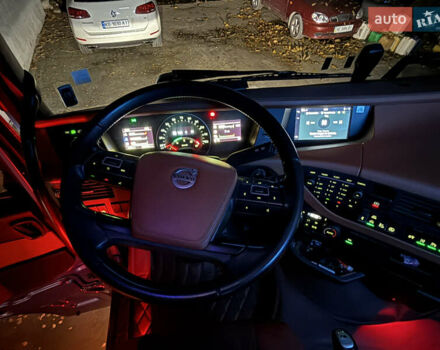 Вольво FH 13 2018 у Дніпро (Дніпропетровську) на Automoto.ua Синій Вольво FH 13, об'ємом двигуна 12.78 л та пробігом 1000 тис. км за 55700 $, фото 61 на Automoto.ua