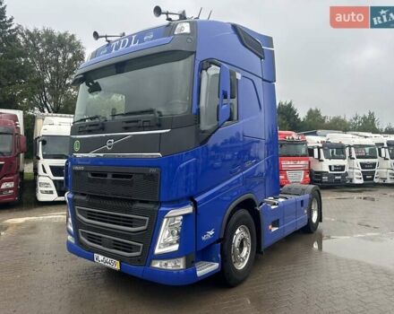 Вольво FH 13 2019 в Калуше на Automoto.ua Синий Вольво FH 13, объемом двигателя 12.77 л и пробегом 595 тыс. км за 59500 $, фото 4 на Automoto.ua