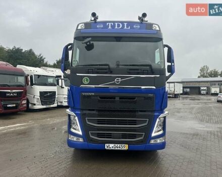Вольво FH 13 2019 в Калуше на Automoto.ua Синий Вольво FH 13, объемом двигателя 12.77 л и пробегом 595 тыс. км за 59500 $, фото 2 на Automoto.ua
