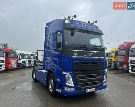 Вольво FH 13 2019 в Калуше на Automoto.ua Синий Вольво FH 13, объемом двигателя 12.77 л и пробегом 595 тыс. км за 59500 $, фото 3 на Automoto.ua