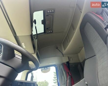 Вольво FH 13 2019 в Калуше на Automoto.ua Синий Вольво FH 13, объемом двигателя 12.77 л и пробегом 595 тыс. км за 59500 $, фото 19 на Automoto.ua