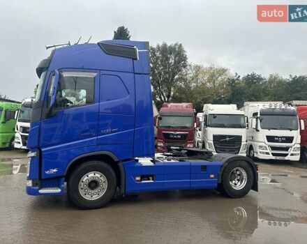 Вольво FH 13 2019 в Калуше на Automoto.ua Синий Вольво FH 13, объемом двигателя 12.77 л и пробегом 595 тыс. км за 59500 $, фото 6 на Automoto.ua