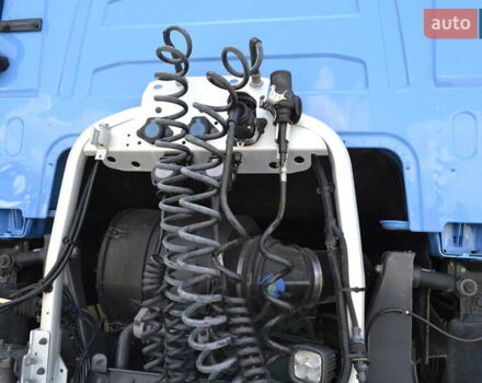 Синий Вольво FH 13, объемом двигателя 12.7 л и пробегом 208 тыс. км за 76999 $, фото 11 на Automoto.ua