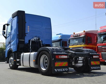 Синий Вольво FH 13, объемом двигателя 12.7 л и пробегом 208 тыс. км за 76999 $, фото 19 на Automoto.ua