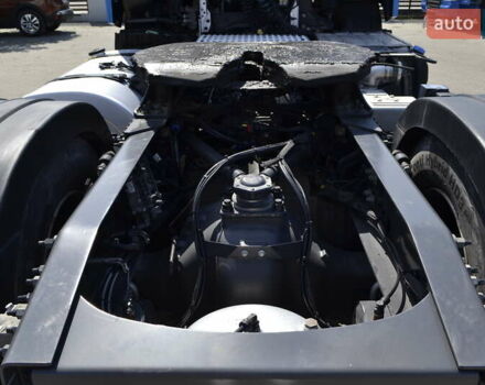 Синий Вольво FH 13, объемом двигателя 12.7 л и пробегом 208 тыс. км за 76999 $, фото 13 на Automoto.ua