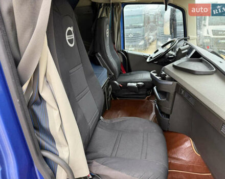 Синий Вольво FH 13, объемом двигателя 12.9 л и пробегом 440 тыс. км за 86891 $, фото 8 на Automoto.ua