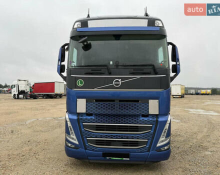 Синий Вольво FH 13, объемом двигателя 12.9 л и пробегом 440 тыс. км за 86891 $, фото 2 на Automoto.ua