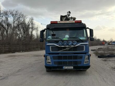 Синий Вольво FH 13, объемом двигателя 12.78 л и пробегом 247 тыс. км за 215000 $, фото 1 на Automoto.ua