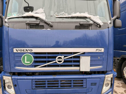 Синий Вольво FH 13, объемом двигателя 12.9 л и пробегом 1 тыс. км за 18000 $, фото 1 на Automoto.ua