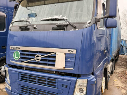 Синий Вольво FH 13, объемом двигателя 12.9 л и пробегом 1 тыс. км за 16500 $, фото 1 на Automoto.ua