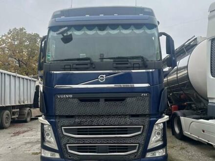 Синий Вольво FH 13, объемом двигателя 12.78 л и пробегом 952 тыс. км за 34000 $, фото 1 на Automoto.ua