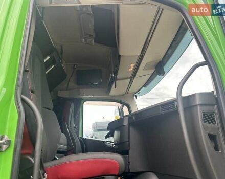 Зелений Вольво FH 13, об'ємом двигуна 12.7 л та пробігом 960 тис. км за 34900 $, фото 15 на Automoto.ua