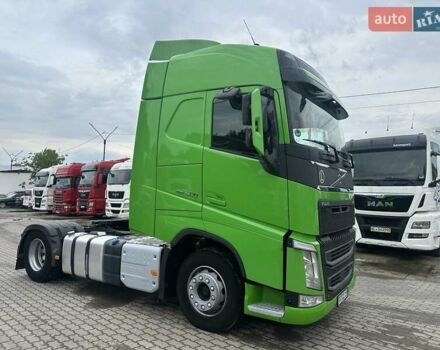 Зелений Вольво FH 13, об'ємом двигуна 12.7 л та пробігом 960 тис. км за 34900 $, фото 13 на Automoto.ua