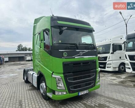 Зелений Вольво FH 13, об'ємом двигуна 12.7 л та пробігом 960 тис. км за 34900 $, фото 7 на Automoto.ua