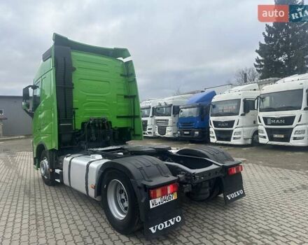 Зелений Вольво FH 13, об'ємом двигуна 12.77 л та пробігом 940 тис. км за 34900 $, фото 12 на Automoto.ua