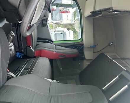 Зелений Вольво FH 13, об'ємом двигуна 12.7 л та пробігом 960 тис. км за 34900 $, фото 20 на Automoto.ua