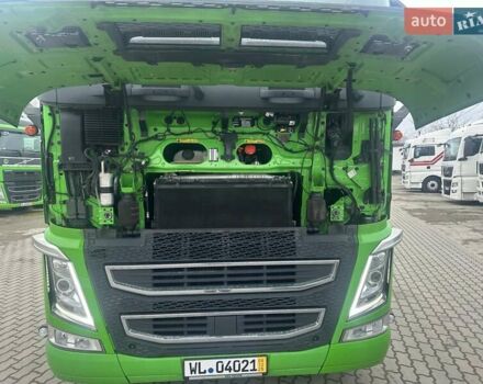 Зелений Вольво FH 13, об'ємом двигуна 12.77 л та пробігом 800 тис. км за 34900 $, фото 15 на Automoto.ua