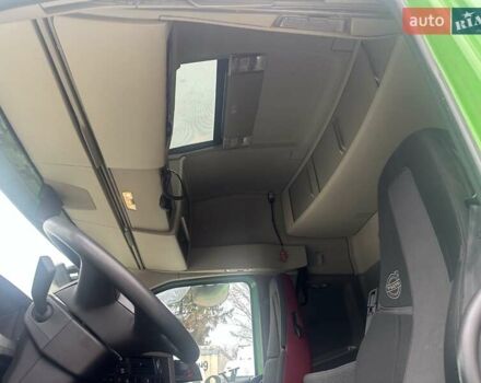 Зелений Вольво FH 13, об'ємом двигуна 12.77 л та пробігом 800 тис. км за 34900 $, фото 17 на Automoto.ua