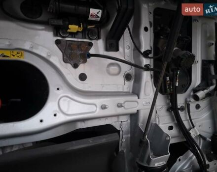 Зелений Вольво FH 13, об'ємом двигуна 12.9 л та пробігом 865 тис. км за 49675 $, фото 9 на Automoto.ua