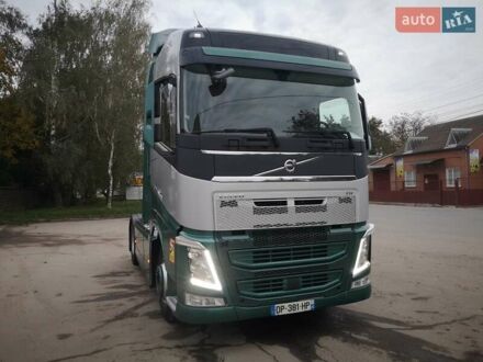 Зелений Вольво FH 13, об'ємом двигуна 12.9 л та пробігом 865 тис. км за 50248 $, фото 1 на Automoto.ua