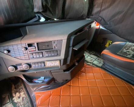 Оранжевый Вольво FH 13, объемом двигателя 12.78 л и пробегом 958 тыс. км за 40000 $, фото 14 на Automoto.ua