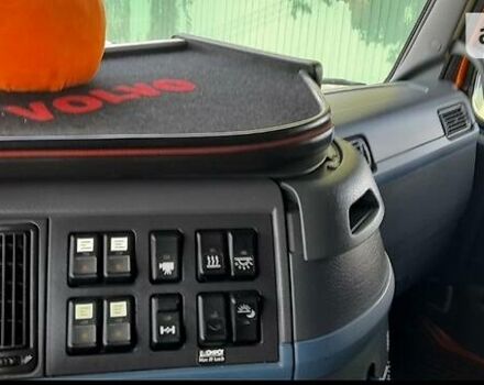 Оранжевый Вольво FH 13, объемом двигателя 13 л и пробегом 1000 тыс. км за 17700 $, фото 8 на Automoto.ua