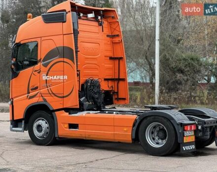Оранжевый Вольво FH 13, объемом двигателя 12.9 л и пробегом 599 тыс. км за 40060 $, фото 10 на Automoto.ua