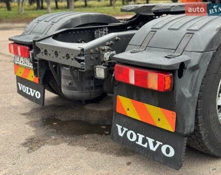 Оранжевый Вольво FH 13, объемом двигателя 12.9 л и пробегом 599 тыс. км за 40060 $, фото 22 на Automoto.ua