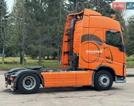 Оранжевый Вольво FH 13, объемом двигателя 12.9 л и пробегом 599 тыс. км за 40060 $, фото 5 на Automoto.ua