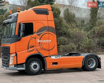 Оранжевый Вольво FH 13, объемом двигателя 12.9 л и пробегом 599 тыс. км за 40060 $, фото 12 на Automoto.ua