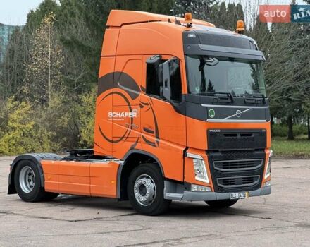 Оранжевый Вольво FH 13, объемом двигателя 12.9 л и пробегом 599 тыс. км за 40060 $, фото 3 на Automoto.ua