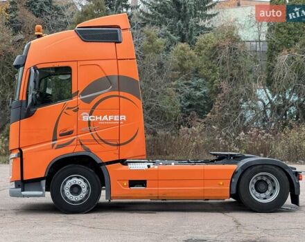 Оранжевый Вольво FH 13, объемом двигателя 12.9 л и пробегом 599 тыс. км за 40060 $, фото 11 на Automoto.ua