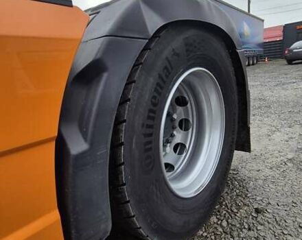 Оранжевый Вольво FH 13, объемом двигателя 12.8 л и пробегом 822 тыс. км за 44777 $, фото 13 на Automoto.ua